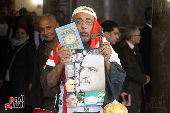 فنانون وسياسيون أمام ضريح عبد الناصر احتفالا بمرور مائة عام على مولده (16)