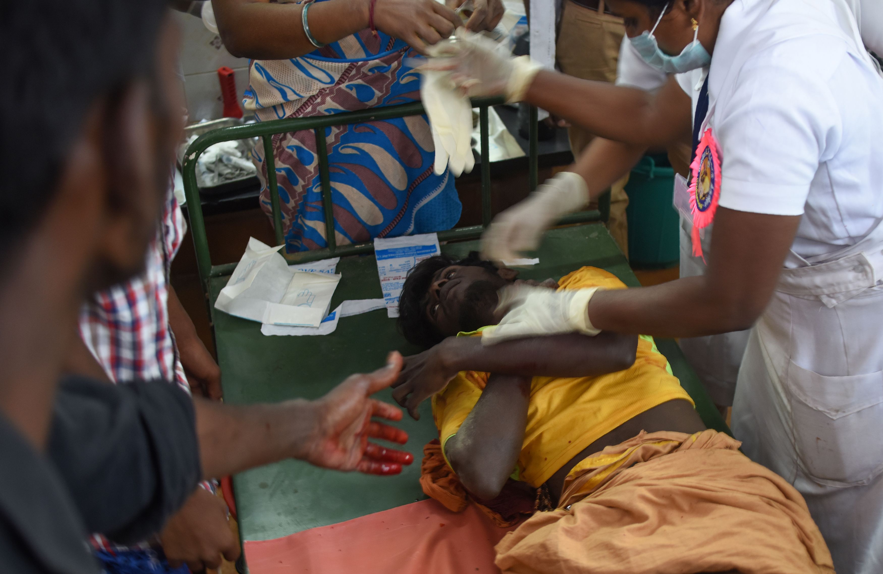 إصابة أحد المشاركين فى المهرجان