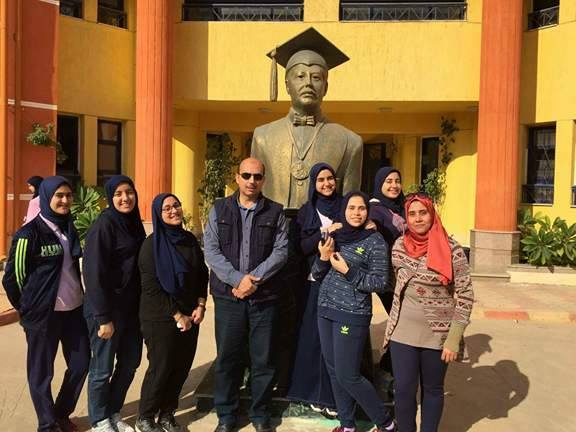  تمثال زويل سر تفوق طلاب مدرسة المتفوقين بكفر الشيخ