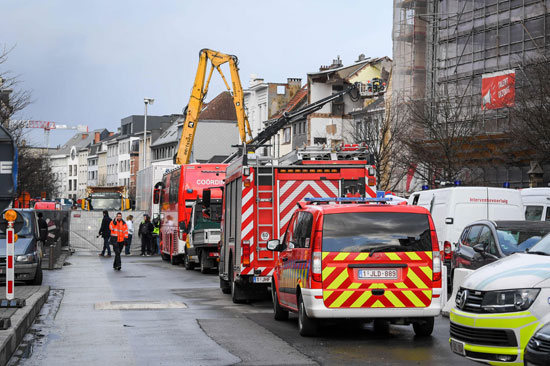 الشرطة وفرق الطوارئ فى موقع انفجار ببلجيكا