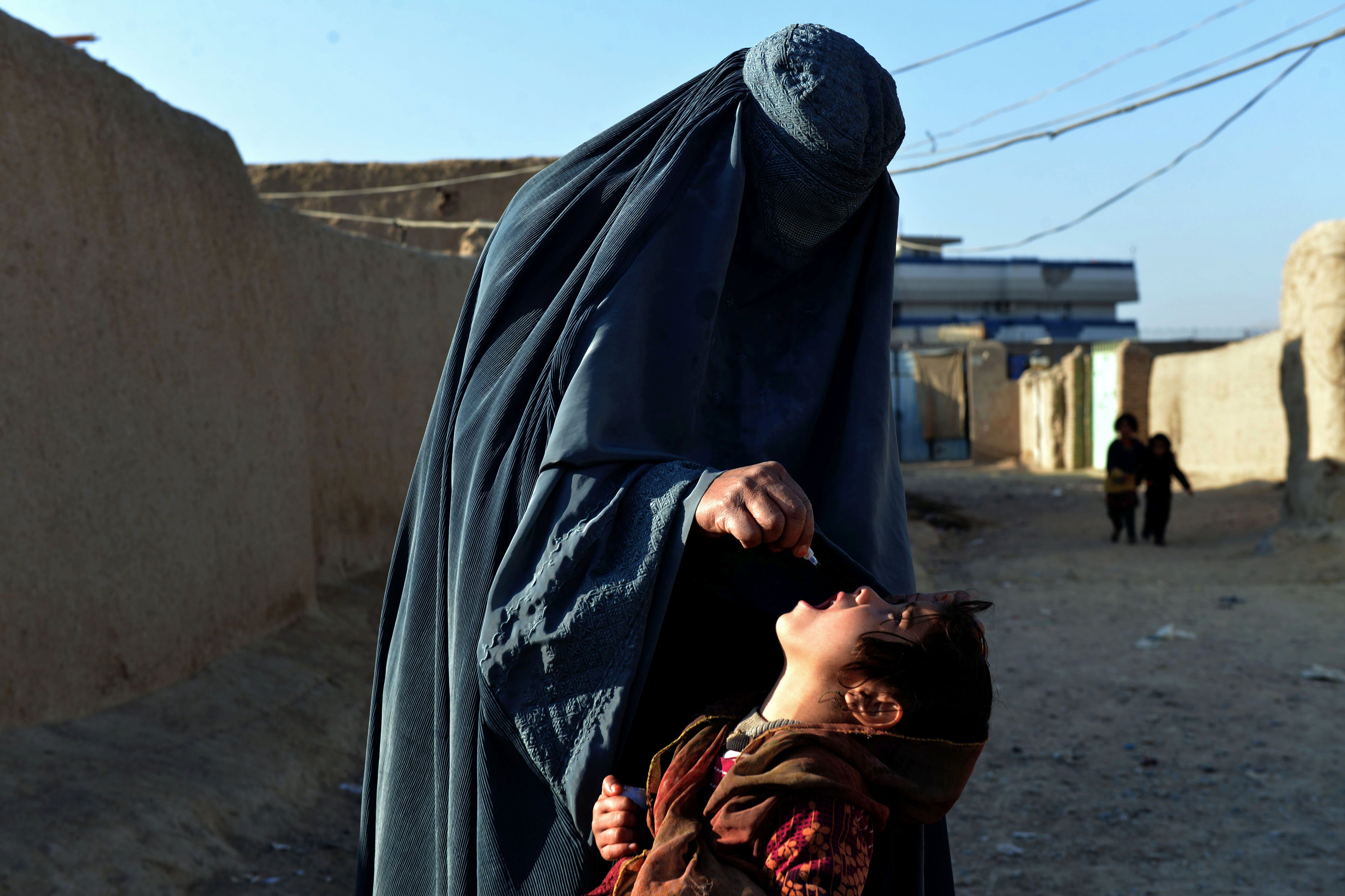 حملة التطعيم ضد شلل الأطفال فى أفغانستان