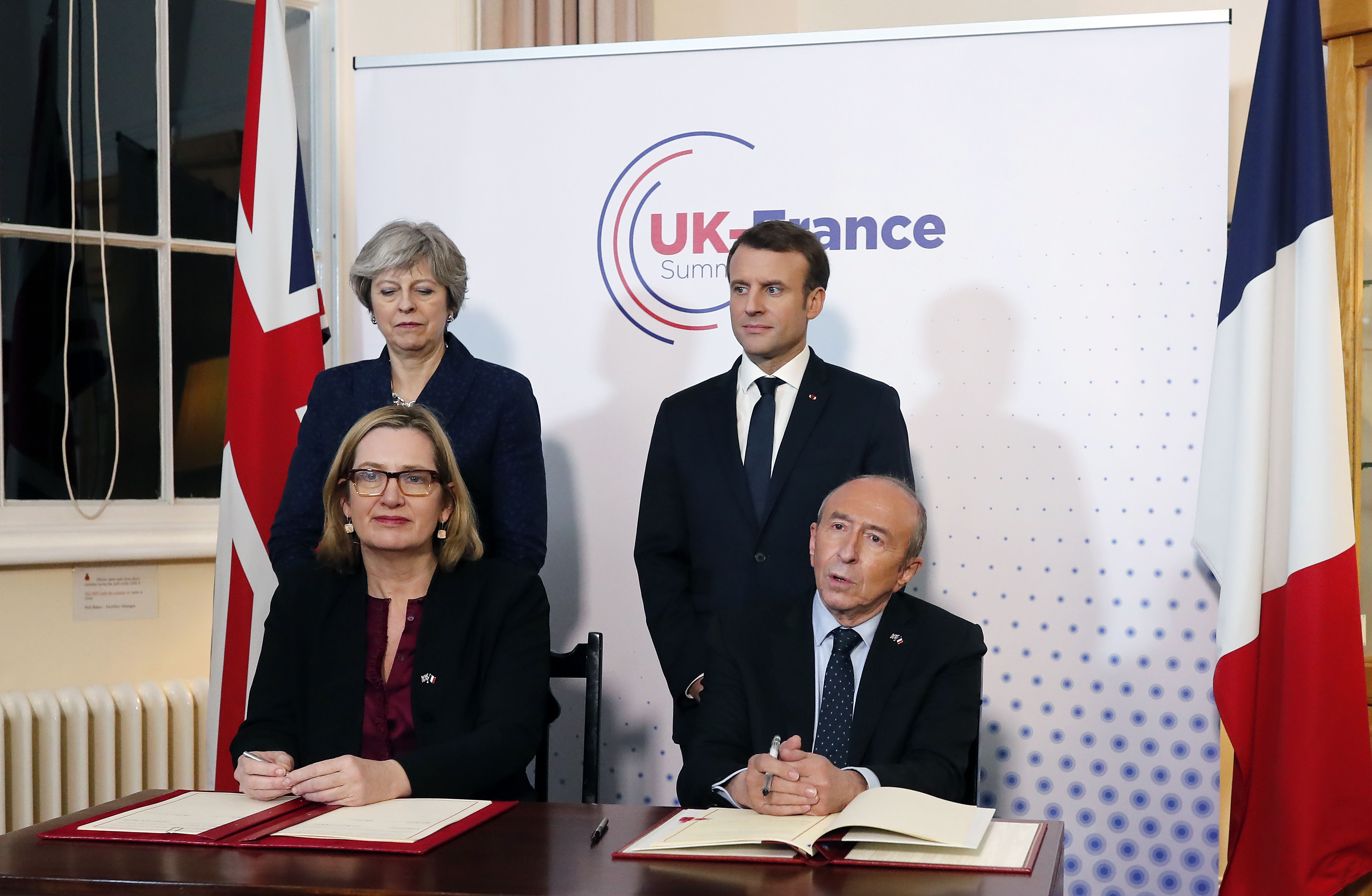 توقيع بين بريطانيا وفرنسا