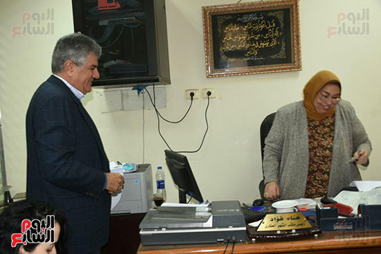عبد الحكيم عبد الناصر (2)