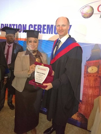 الدكتورة فاطمة الدكتورة فاطمة