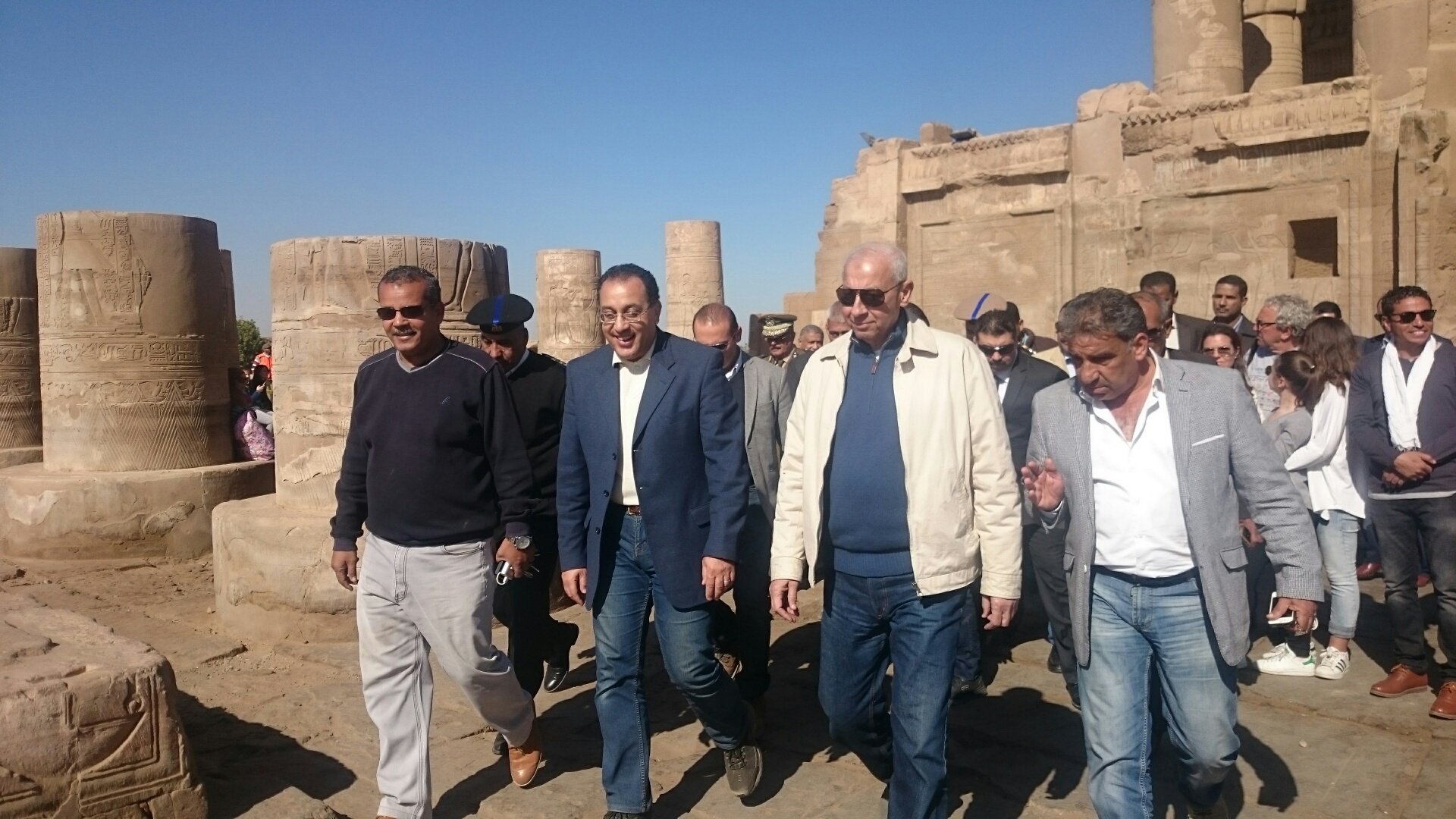 مدبولى يتفقد بعض المناطق السياحية