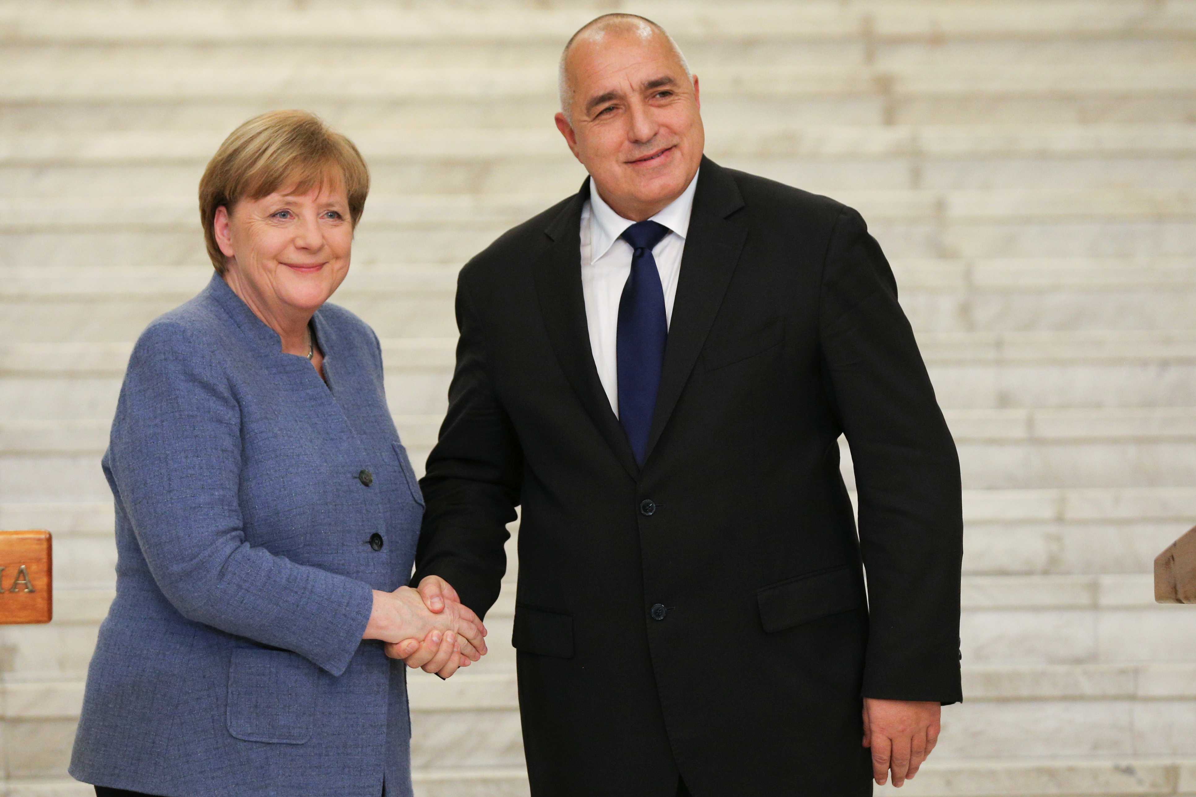  ميركل ورئيس وزراء بلغاريا 