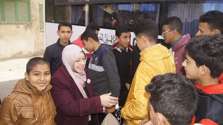وكيل تعليم شمال سيناء تستقبل الطلاب المشاركين فى معسكر  (2)