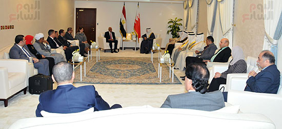 استقبال حافل للوفد البرلمانى المصرى بالبحرين (4)