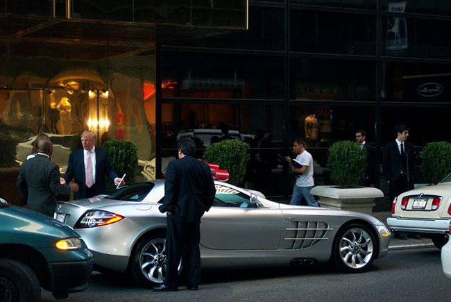 سيارة مرسيدس لدى ترامب تم تصنيعها عام 2005