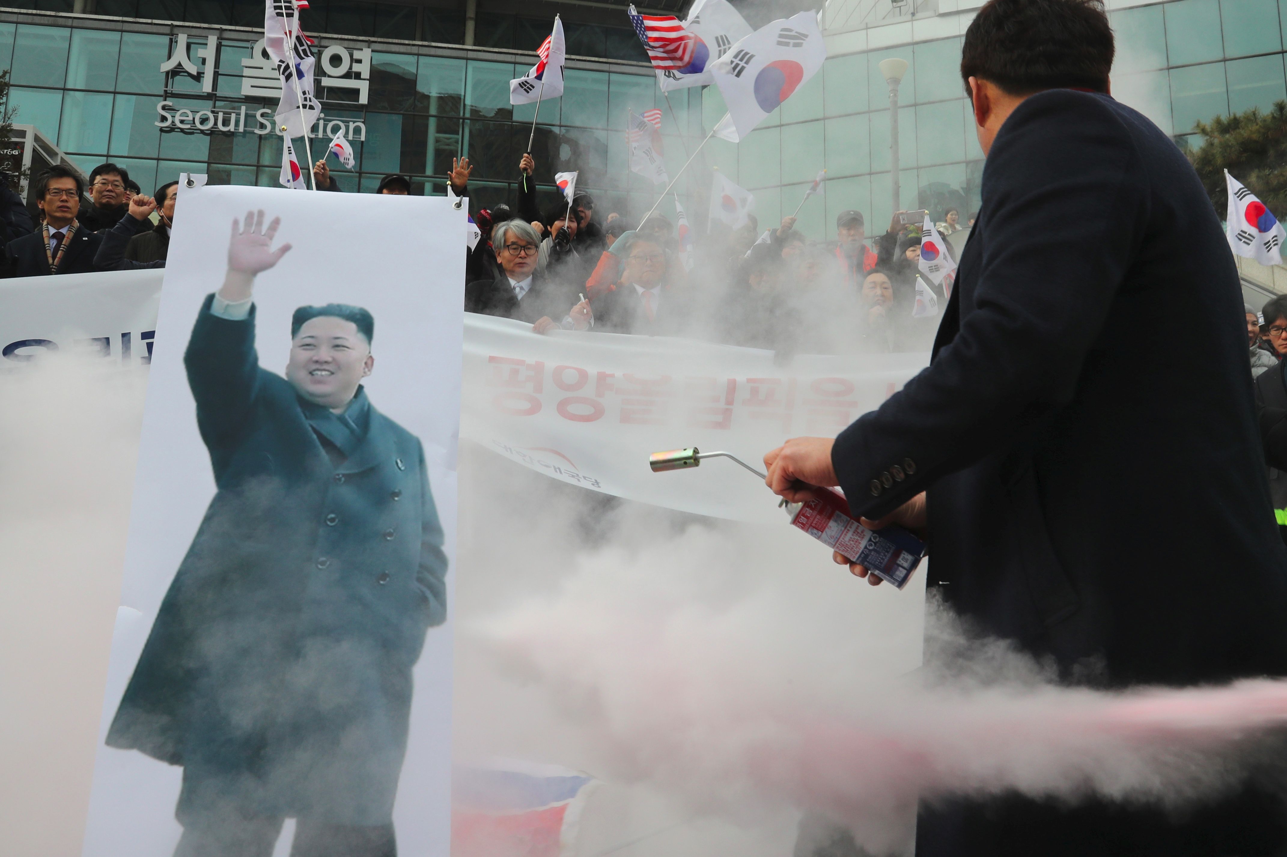 متظاهرون ضد كوريا الشمالية