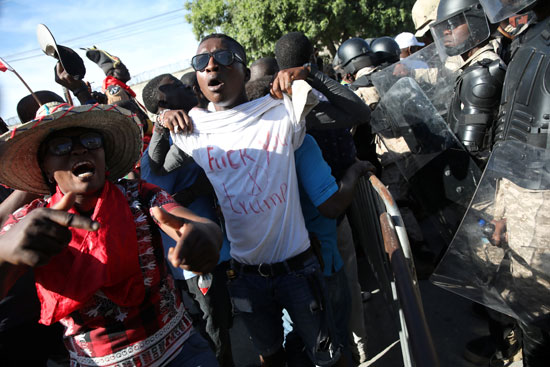 مظاهرات فى هايتى ضد الرئيس الأمريكى