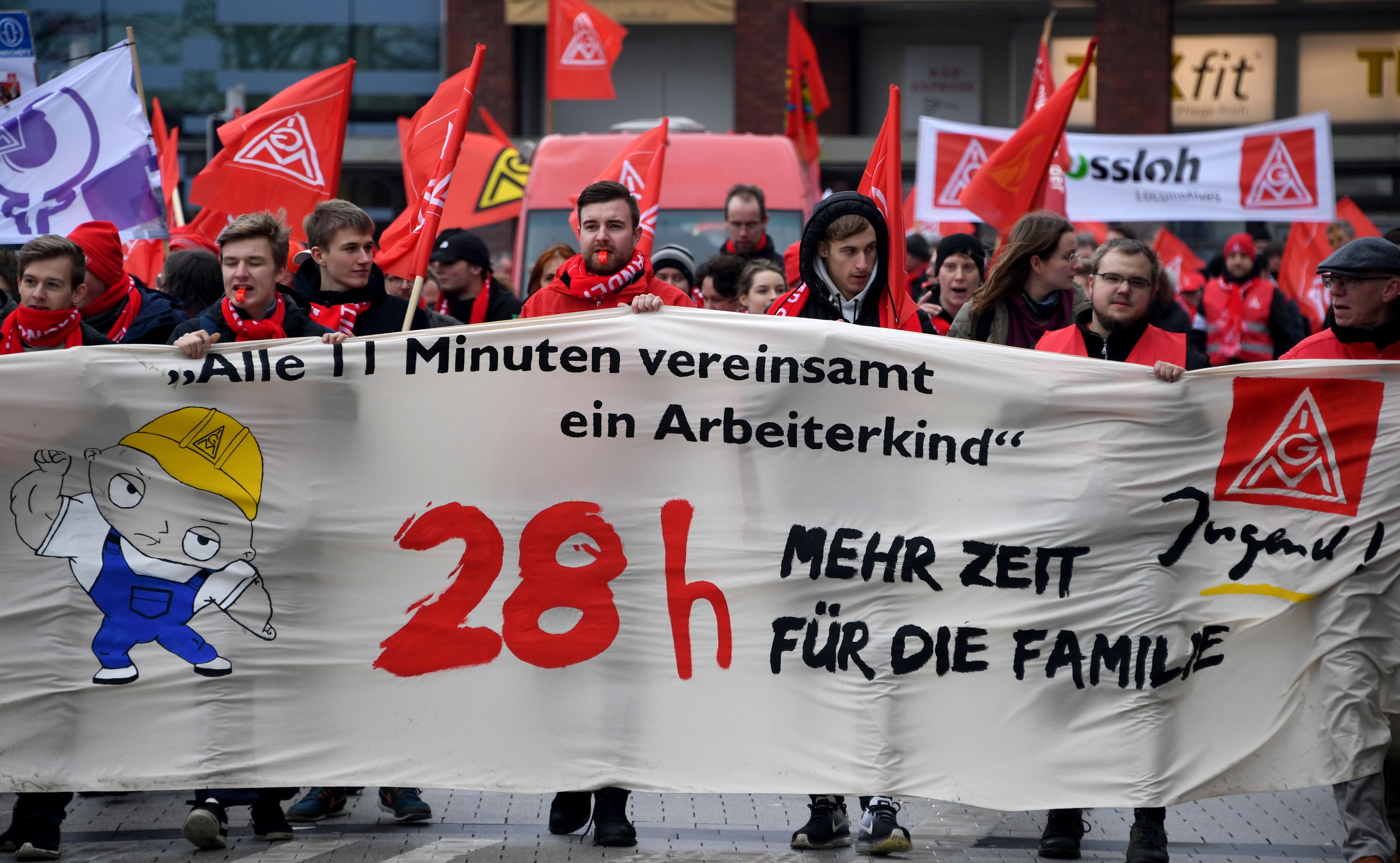 إضراب آلاف العمال فى ألمانيا
