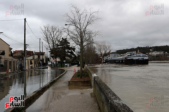 الفيضانات تغمر شوارع فرنسا