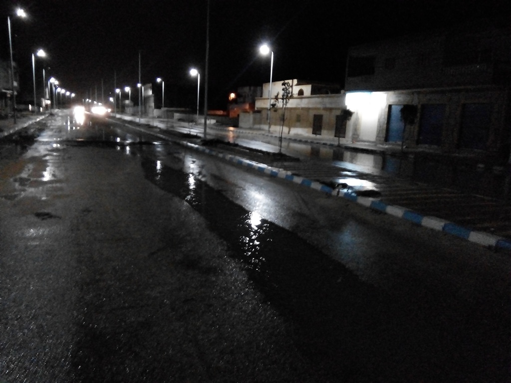 استمرار سقوط الأمطار الخفيفة ليلا على مطروح  (1)