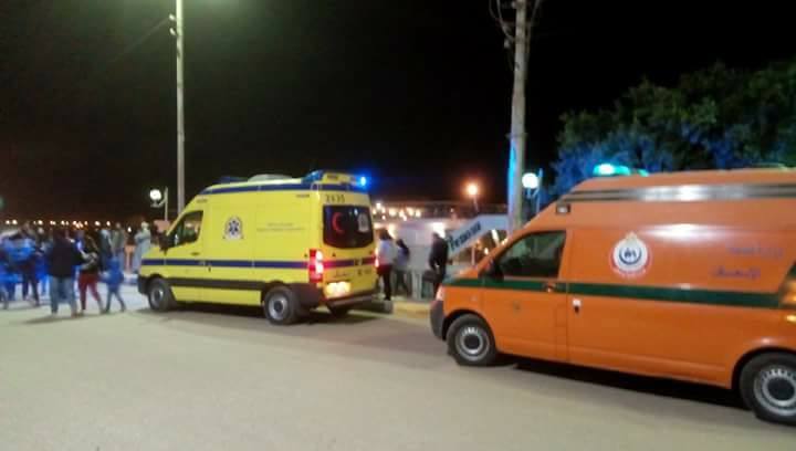            نقل 7 مصريين لإصابتهم بإشتباه تسمم في مركب سياحي بإسنا