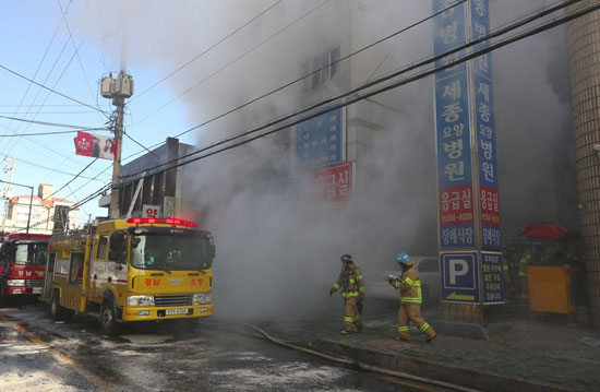 مصرع-15-شخصا-فى-حريق-ضخم-بمستشفى-بكوريا-الجنوبية