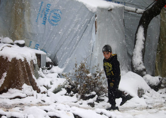 أطفال-سوريا-بين-معاناة-العواصف-الثلجية-ومأساة-الحروب-الدموية