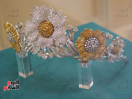 تاج الملكة فريدة مرصع بـ1506 فص الماس