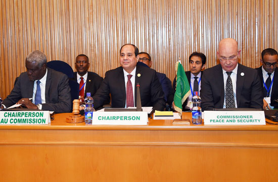  الرئيس عبد الفتاح السيسي خلال الاجتماع (4)