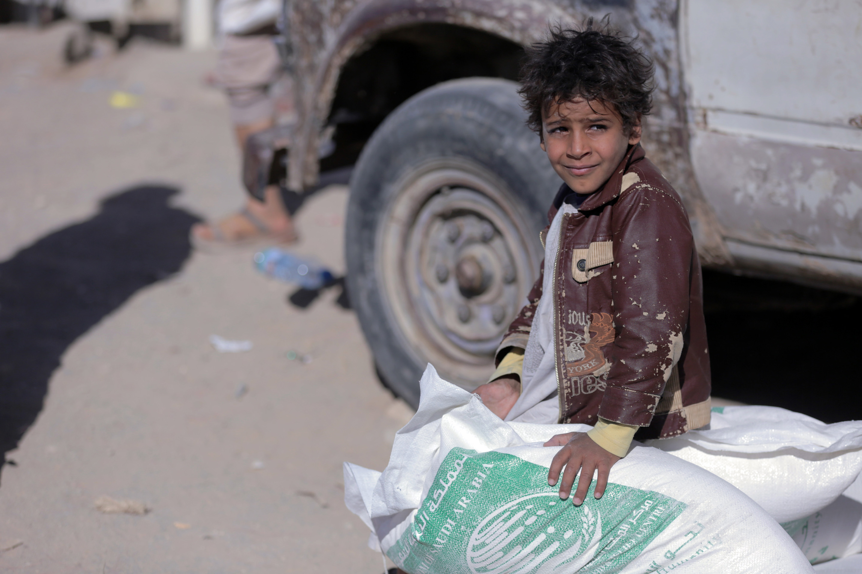 السعودية ترسل مساعدات انسانية لمحافظة مأرب