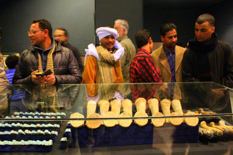 جانب من تنظيم المعرضين داخل متحف الاقصر