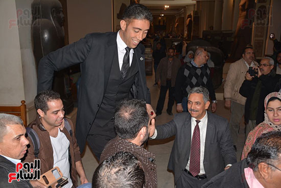 أطول-وأقصر-امرأة-فى-العالم-بالمتحف-المصرى-(7)