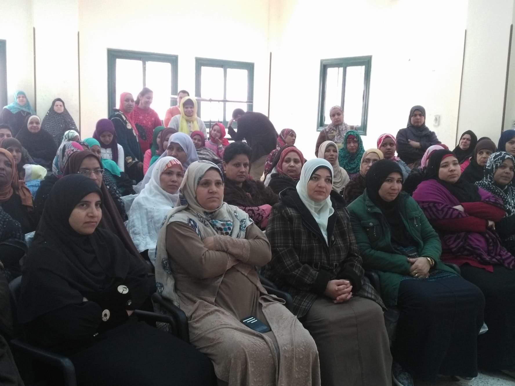 القومى للمرأة بالمنيا ينفذ فعاليات مبادرة صوتك لمصر بكره (2)