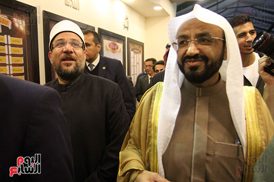 محمد مختار جمعة حلقة نقاشية بالجناح السعودي بمعرض الكتاب (14)