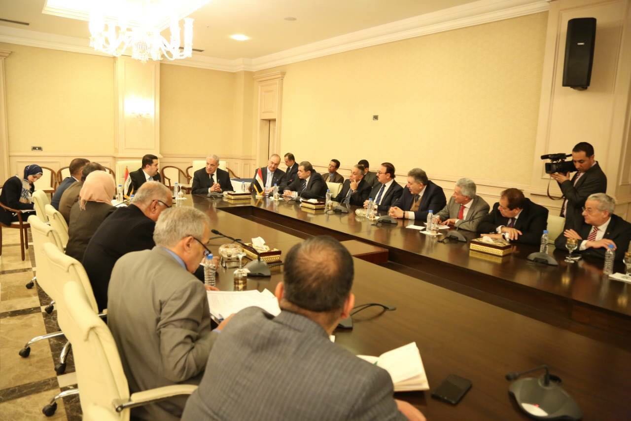 الوفد المصرى برئاسة المهندس إبراهيم محلب يلتقى وزير الصناعة والمعادن العراقى