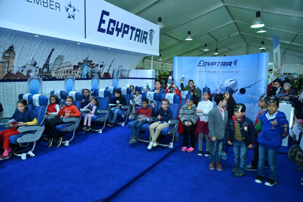 مصر للطيران تنظم مسابقات للشباب وورش للأطفال (3)