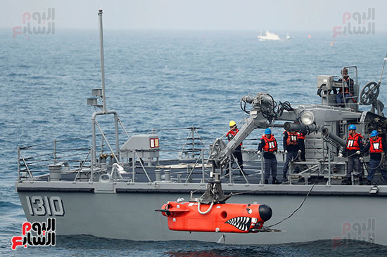 البحرية التايوانية تتدرب على استخدام كاسحات ألغام