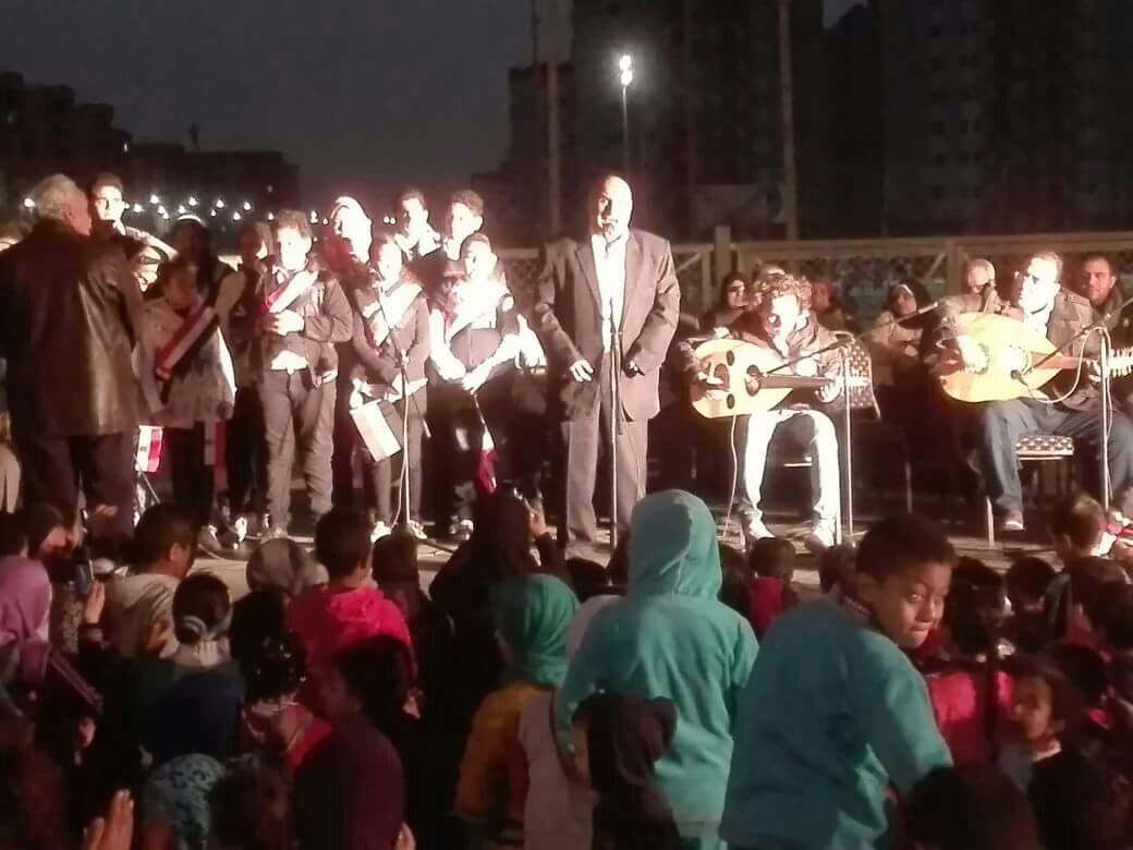 إقبال جماهيري كبير في احتفالات قصور الثقافة بنصف العام بحي الأسمرات (1)