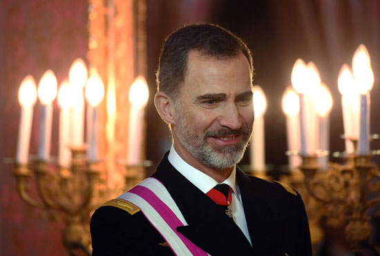 ملك إسبانيا فيليب السادس يحتفل بعيد الغطاس