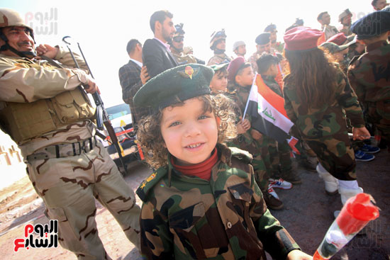أطفال العراق يشاركون الجيش احتفالات تأسيسه