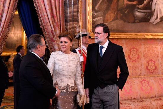 وزيرا دفاع وداخلية إسبانيا ورئيس الوزراء يحتفلون بعيد الغطاس