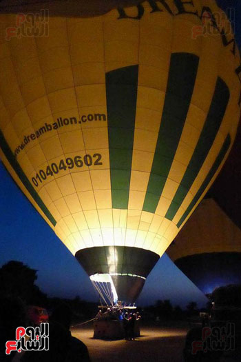 رحلات البالون الطائر تواصل انطلاقها في سماء الأقصر