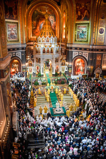 قداس  عيد الميلاد في كاثدرائية المسيح المخلص في موسكو