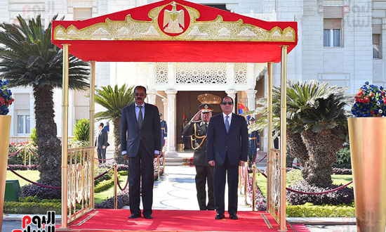 الرئيس السيسى يستقبل نظيره الإريترى (1)