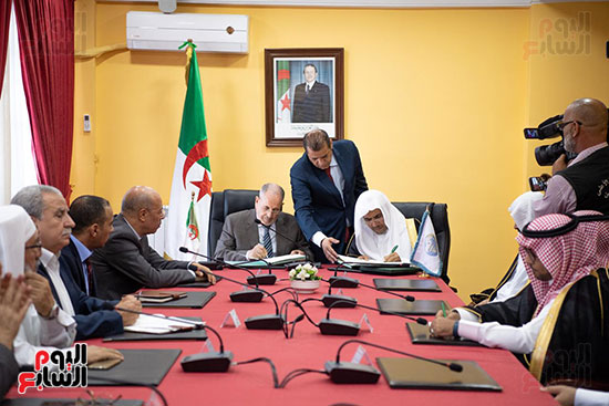 المجلس الإسلامى الأعلى بالجزائر وأعضاء رابطة العالم الإسلامى (1)