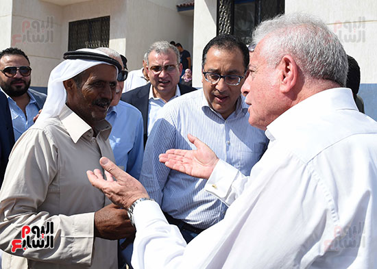 صور رئيس الوزراء يتفقد مشروع تطوير مناطق الرويسات بشرم الشيخ (9)