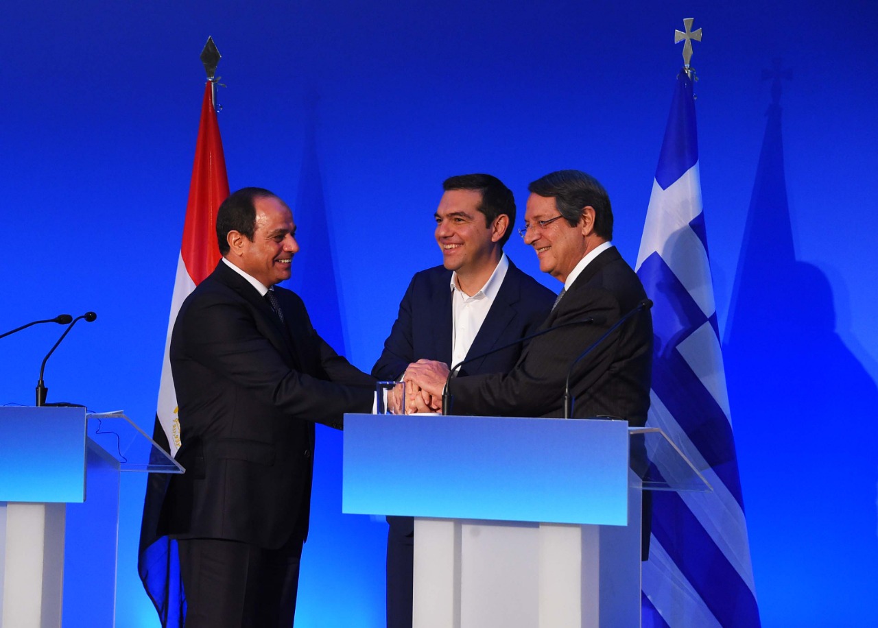 السيسى ورئيس اليونان (4)