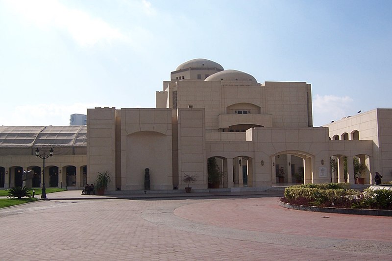 800px-Cairo_Opera_byDanielCsorfoly