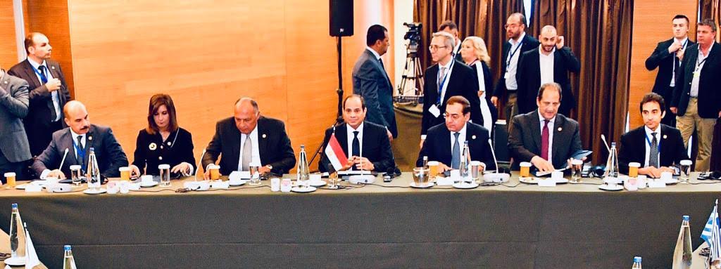 السيسى ورئيس اليونان (2)