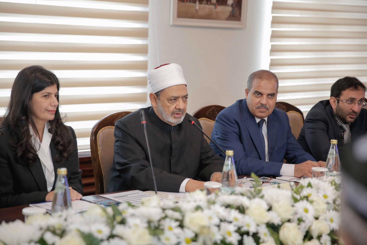 أكاديمية أوزبكستان الإسلامية تقلد الإمام الأكبر الدكتوراه الفخرية (10)