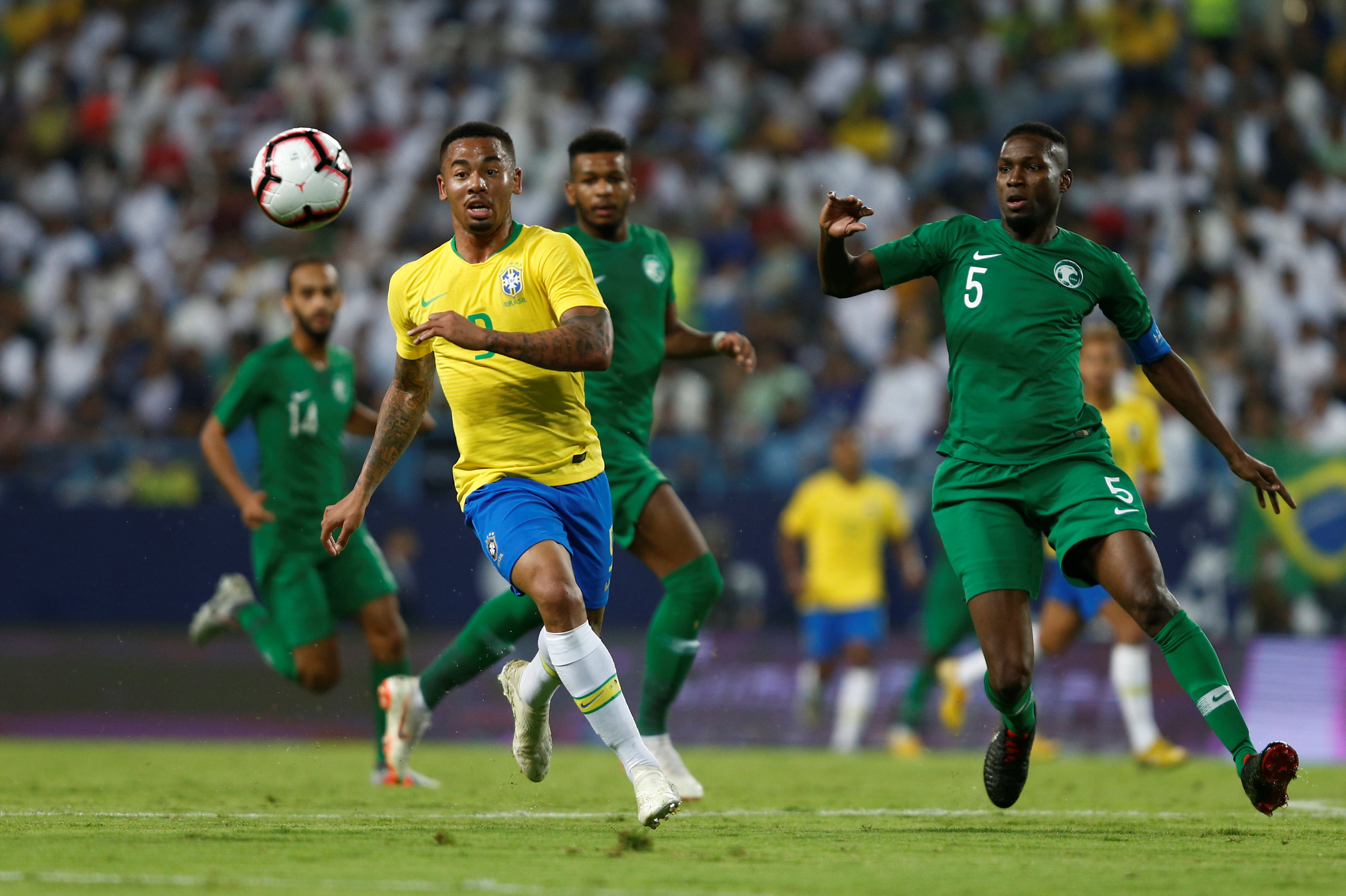 مباراة السعودية ضد البرازيل  (8)