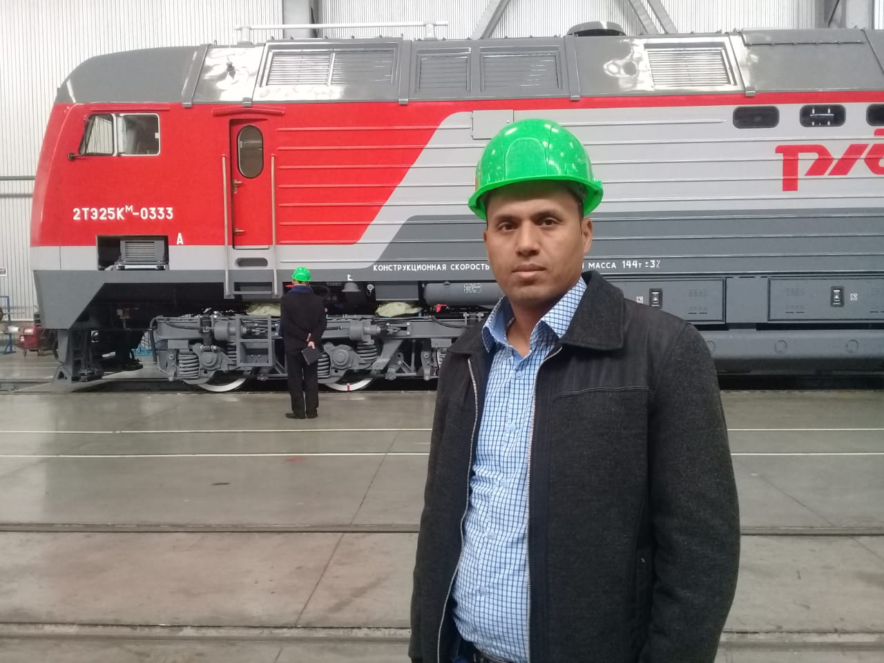  جولة لليوم السابع بمصنع جرارات السكة الحديد الروسى (1)