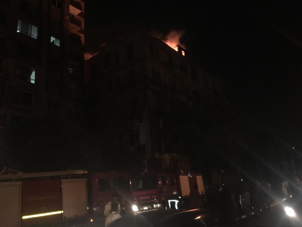 حريق هائل بعقار أمام مستشفى قصر العينى (2)