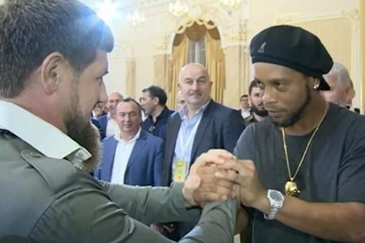 رئيس الشيشان ورونالدينيو
