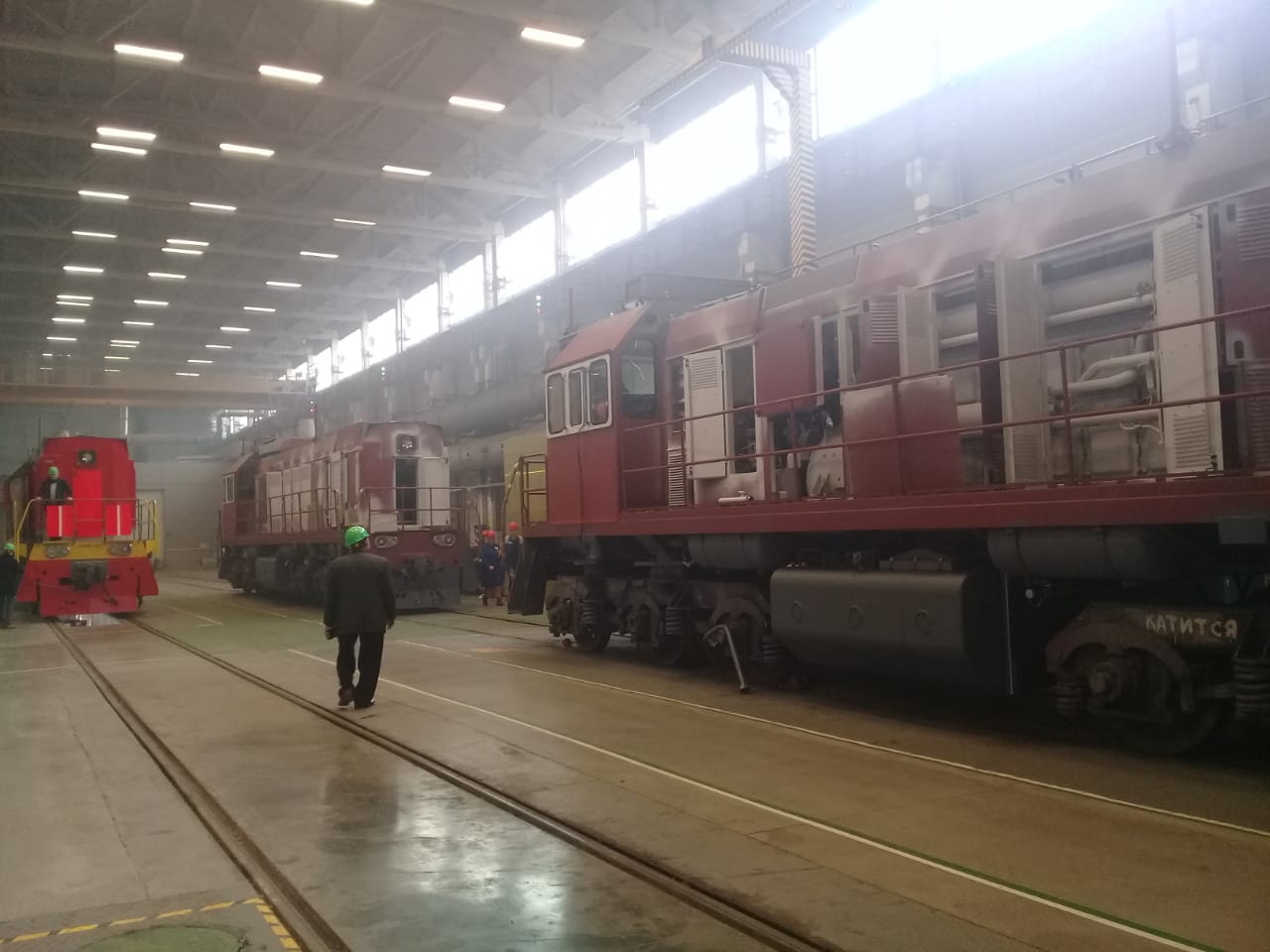  جولة لليوم السابع بمصنع جرارات السكة الحديد الروسى (25)