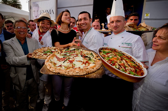 مهرجان البيتزا في نابولي